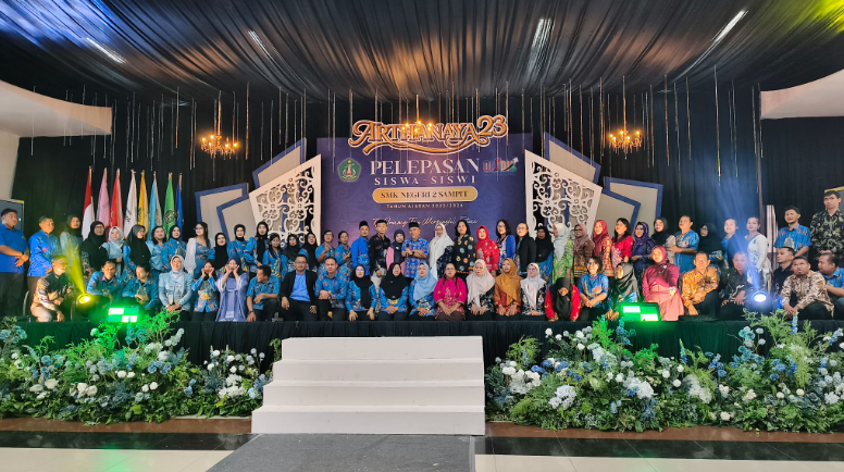 PELEPASAN SISWA KELAS XII ANGKATAN 23 SMKN 2 SAMPIT